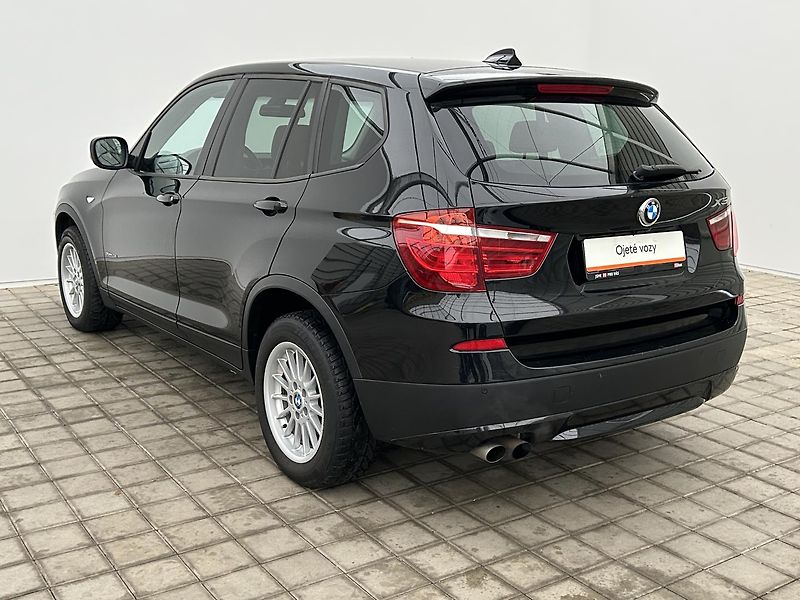 BMW X3 3.0 i 4x4 XDRIVE - fotka 5 z 23