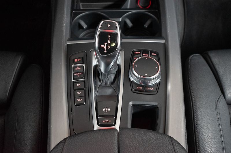BMW X5 xDrive30d ///MSPORT*ČR*KAMERY - fotka 21 z 42