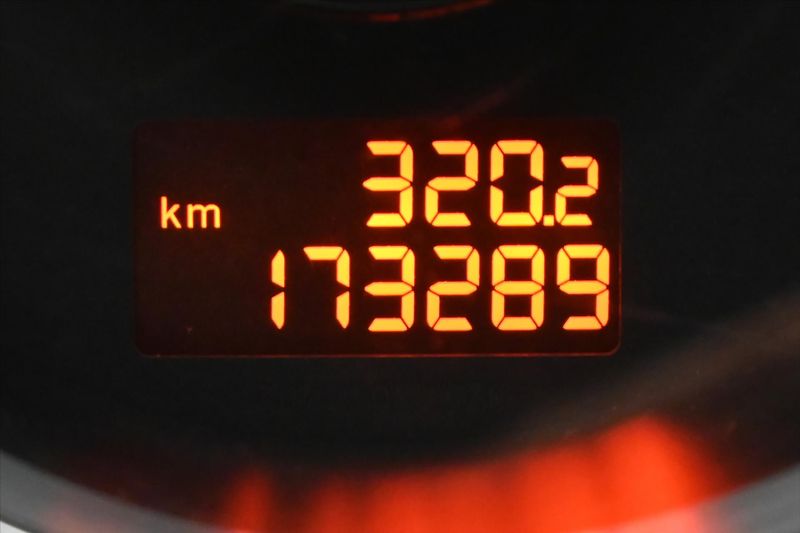 Peugeot 3008 1,6 HDI 84 kW ALLURE Záruka až - fotka 17 z 30