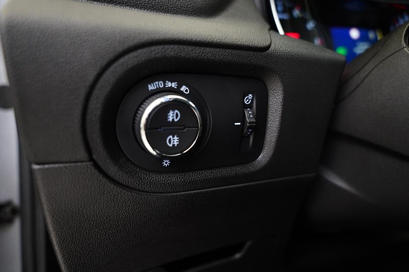 Opel Grandland X - fotka 13 z 29