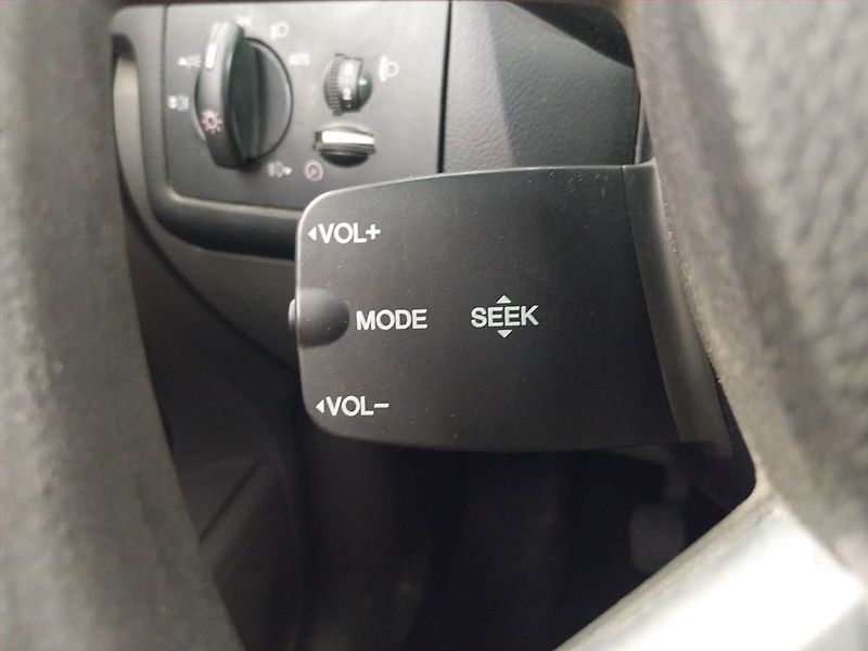 Ford Focus (2008) 1.8 16V, nová STK, Tažné - fotka 17 z 17