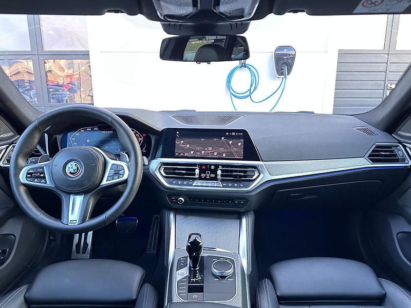 BMW Řada 4 M440i xDrive GranCoupé - fotka 6 z 30