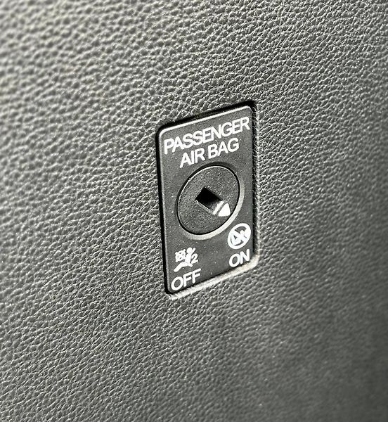 Volkswagen Passat (2021) B8 VARIANT 2.0 TDI DSG 2021 - fotka 18 z 37