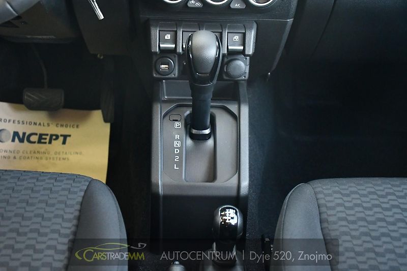 Suzuki Jimny 1,5 GLX AUTOMAT, 4X4 LONG - fotka 25 z 40
