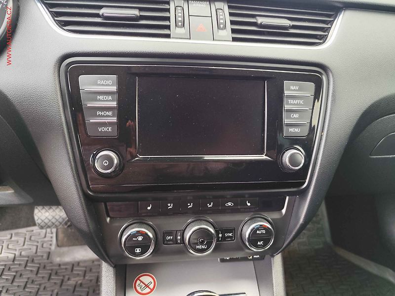 Škoda Octavia (2016) 2.0 TDi, DSG, bixen - fotka 11 z 27