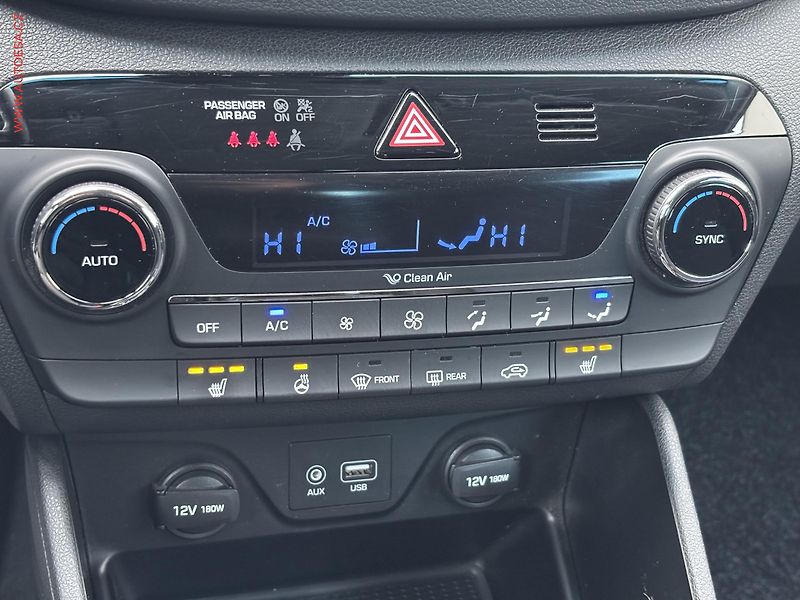 Hyundai Tucson (2016) 2.0 CRDi 4x4, AT, navi, TZ - fotka 17 z 20