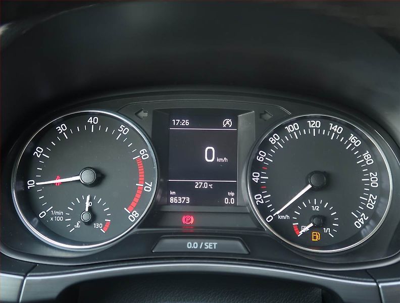 Škoda Fabia (2018) Style 1.0 TSI, ČR,1.maj - fotka 11 z 25