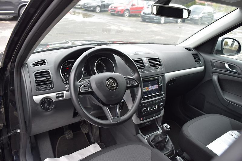 Škoda Yeti (2016) 1.4TSI 92kw AMBI ALU TEMPOMAT - fotka 23 z 44