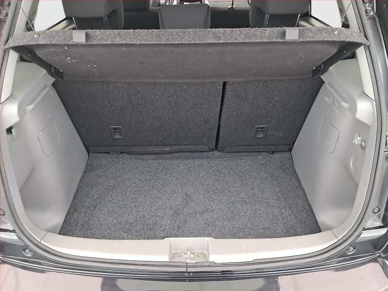 Suzuki SX4 (2013) 1.6 VVT, 4X4, ČR,1.maj - fotka 14 z 18