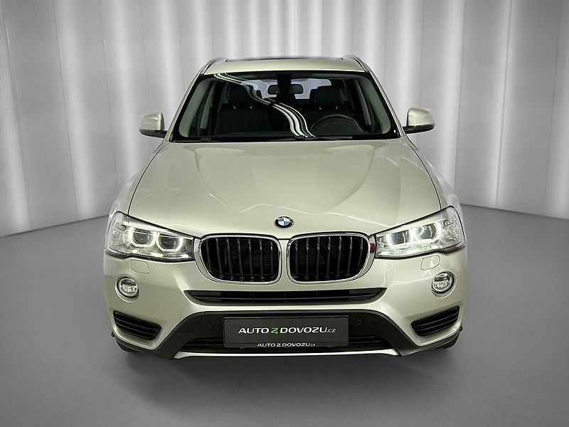 BMW X3 2.0d xDrive, PANORAMA, TAŽNÉ - fotka 2 z 22