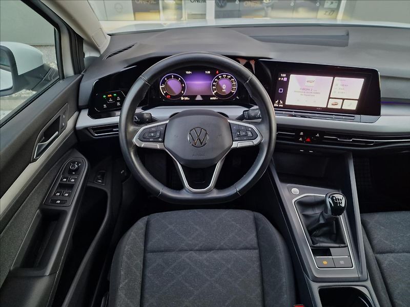 Volkswagen Golf 2.0TDI 85kW Life Variant,1Maj - fotka 12 z 50