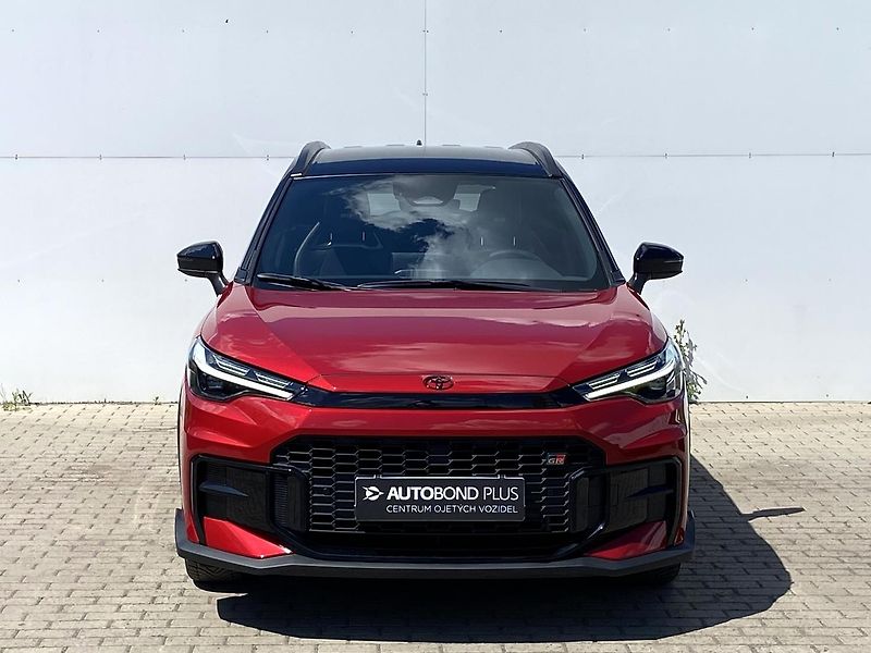 Toyota Corolla Cross 2.0 HSD e-CVT GR-Sport - fotka 4 z 22