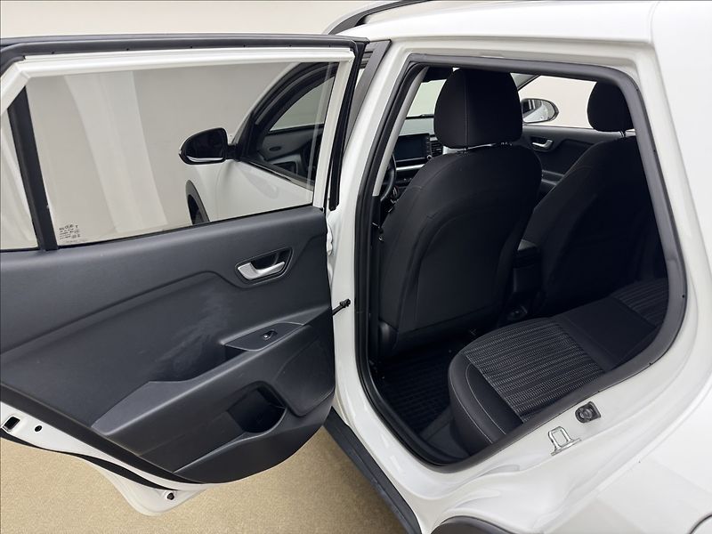 Kia Stonic 1,4 i SERVIS KAMERA 2X KOLA ČR - fotka 29 z 37