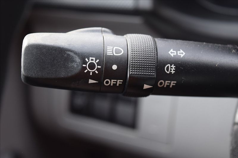 Mazda 2 1,4 D 50KW NOVÁ STK  AUTOMAT - fotka 28 z 41