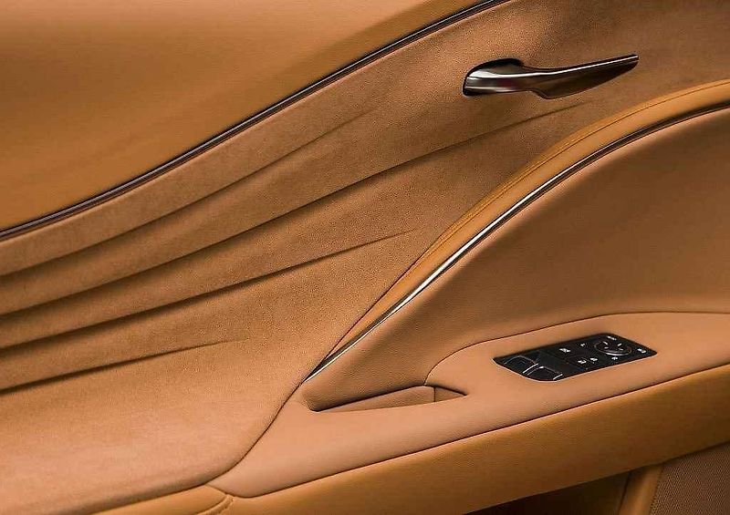 Lexus LC 500.