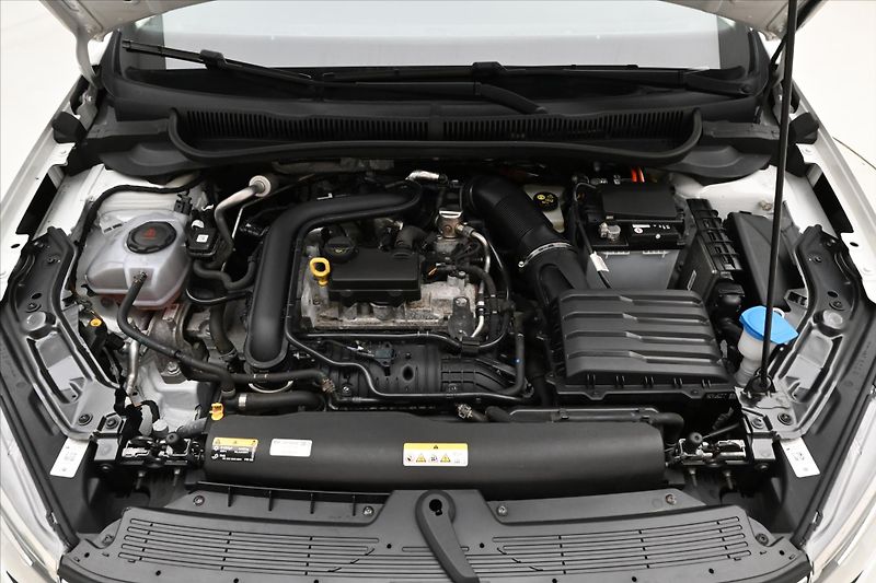Volkswagen Taigo 1,0 TSI 81 kW DSG Style Záruka - fotka 9 z 30