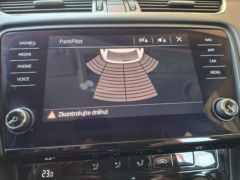 Škoda Octavia (2018) 2.0TDI 110kW DSG 4X4 -DPH - fotka 16 z 41