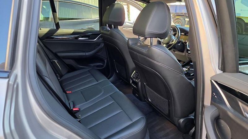 BMW iX3 (2022) M-Sport 210kW 80kWh SoH96,3% - fotka 13 z 56