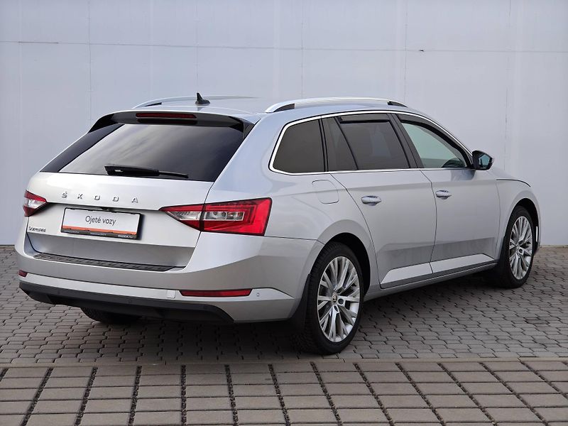 Škoda Superb Style 7DSG 1,5TSI - fotka 2 z 24