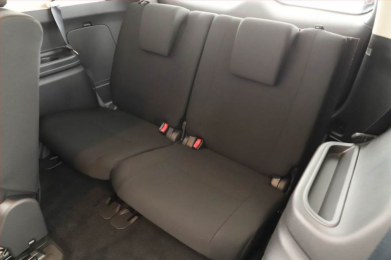 Mitsubishi Outlander (2019) 2.2 DI-D, 4X4, Automat - fotka 13 z 16