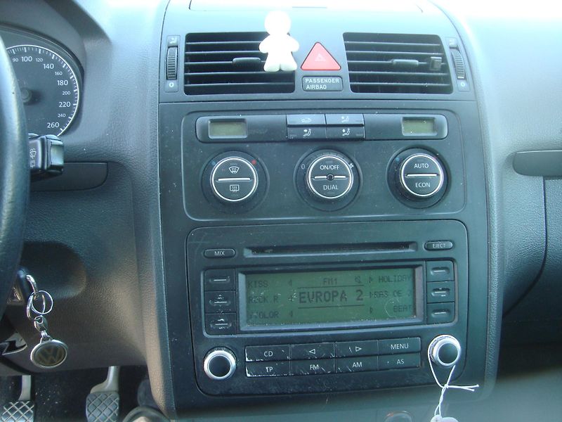 Volkswagen Touran (2006) 1,9TDI - fotka 13 z 14