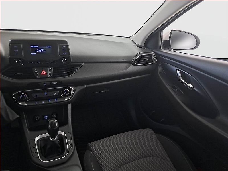 Hyundai i30 (2020) 1.5 DPI, ČR,1.maj, Serv.kniha - fotka 8 z 14