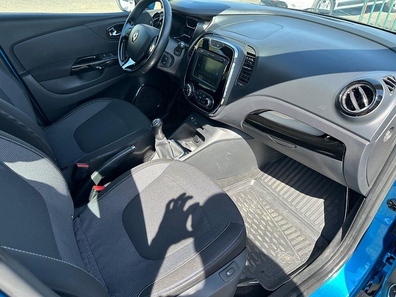 Renault Captur (2014) 0,9Tce 66kw - fotka 12 z 21