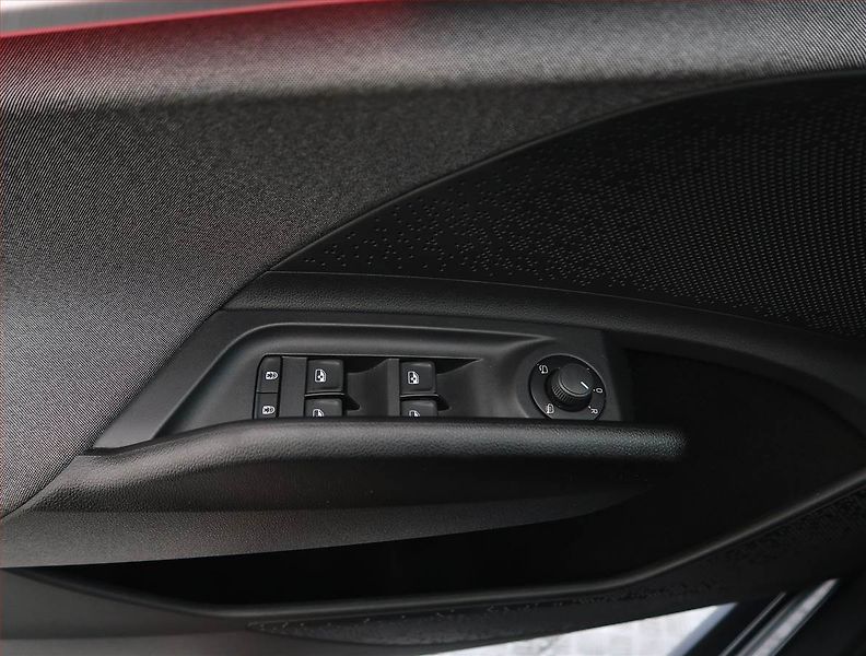 Škoda Enyaq (2023) iV 60 (62 kWh), SoH 93% - fotka 29 z 31