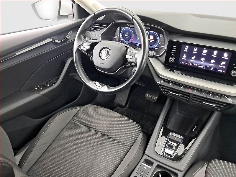 Škoda Octavia (2023) Ambition 1.5 TSI e-tec - fotka 7 z 20