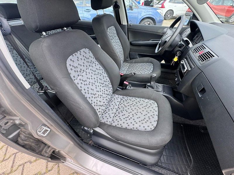 Škoda Fabia (2007) 1,2 HTP 40 KW STK SK - fotka 34 z 49