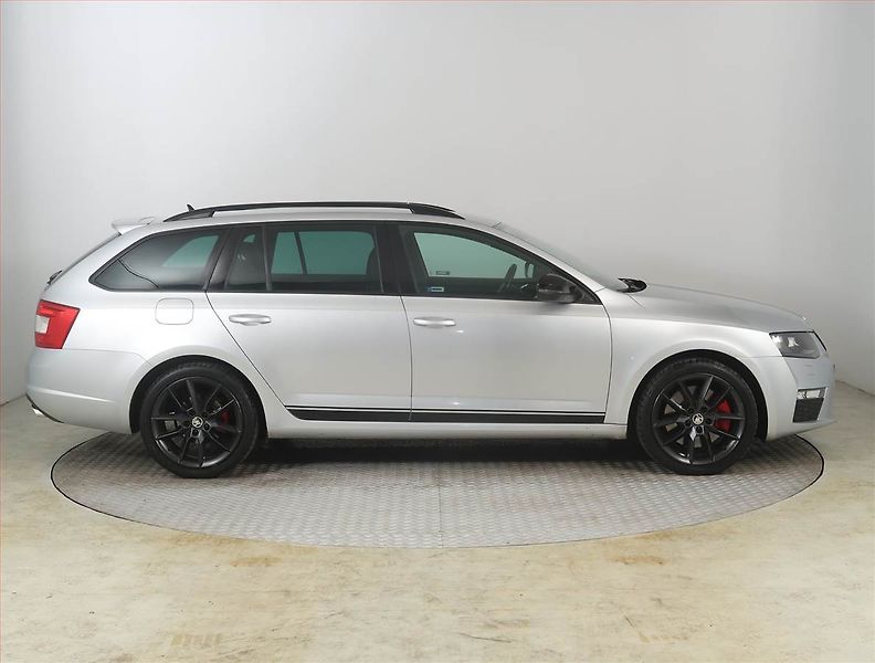Škoda Octavia (2014) RS 2.0 TDI, Automat - fotka 6 z 26