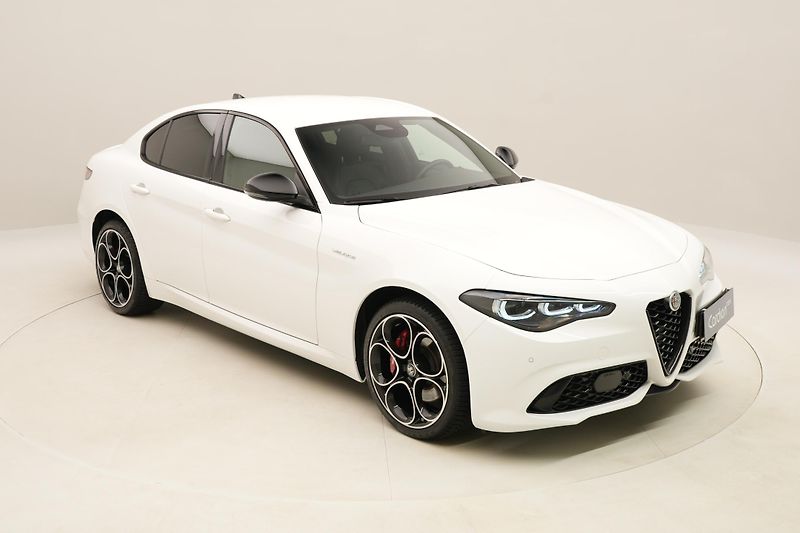 Alfa Romeo Giulia 2.0T VELOCE Q4 AUT  - fotka 16 z 56