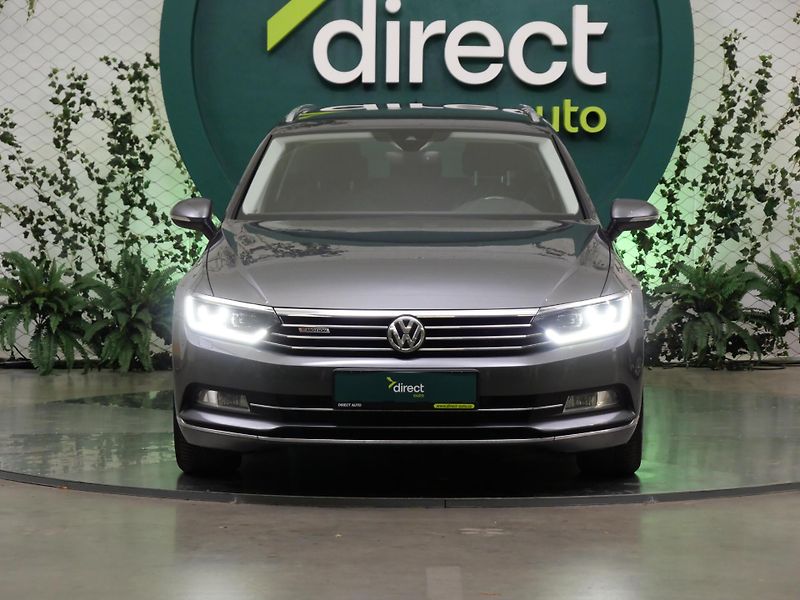 Volkswagen Passat - fotka 4 z 23
