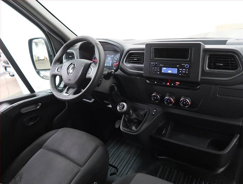 Renault Master (2021) 2.3 dCi 135, L2H2, 1.0t, 1Maj - fotka 7 z 18