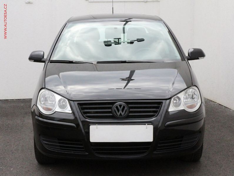 Volkswagen Polo (2008) 1.2i, 1.maj, AC - fotka 2 z 3