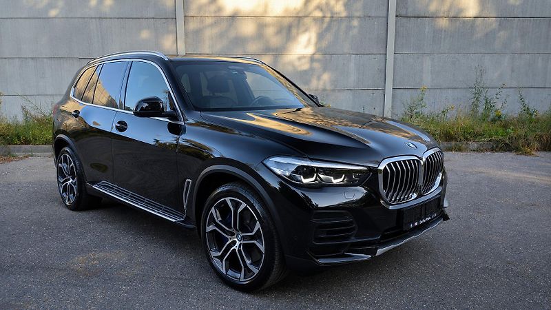 BMW X5 (2022) 30d M paket | 1. maj. - fotka 9 z 39
