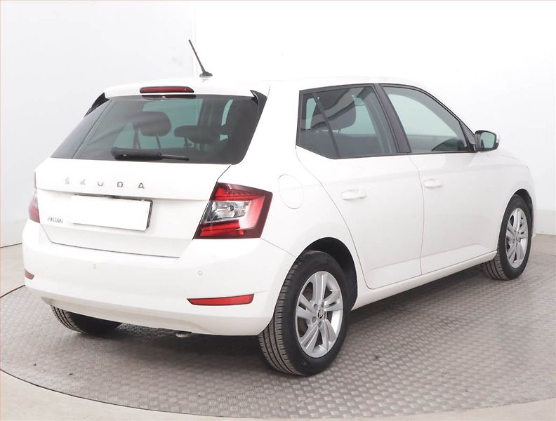Škoda Fabia (2021) Style 1.0 TSI, ČR,1.maj - fotka 5 z 16