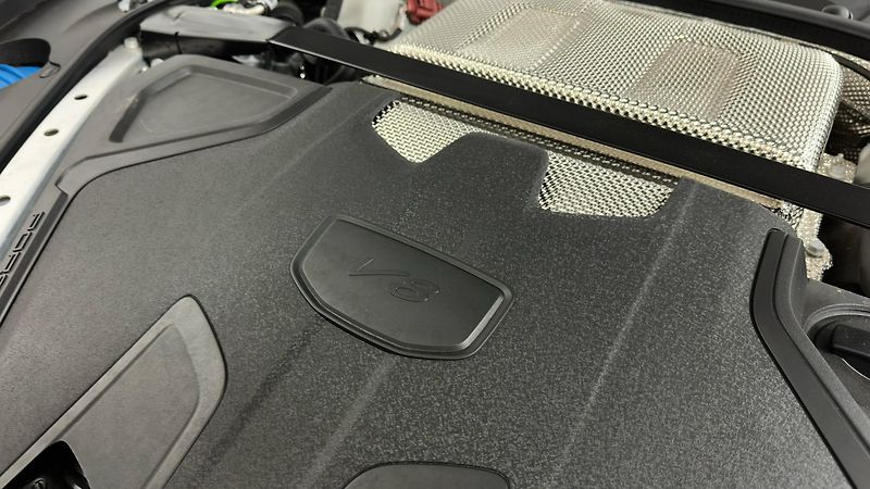 Porsche Panamera GTS / ZÁRUKA / TOP VÝBAVA  - fotka 60 z 64