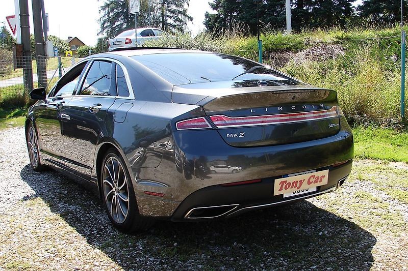 Lincoln MKZ 3.0 V6 TT 406PS AWD Kůže-ZADÁN - fotka 9 z 58