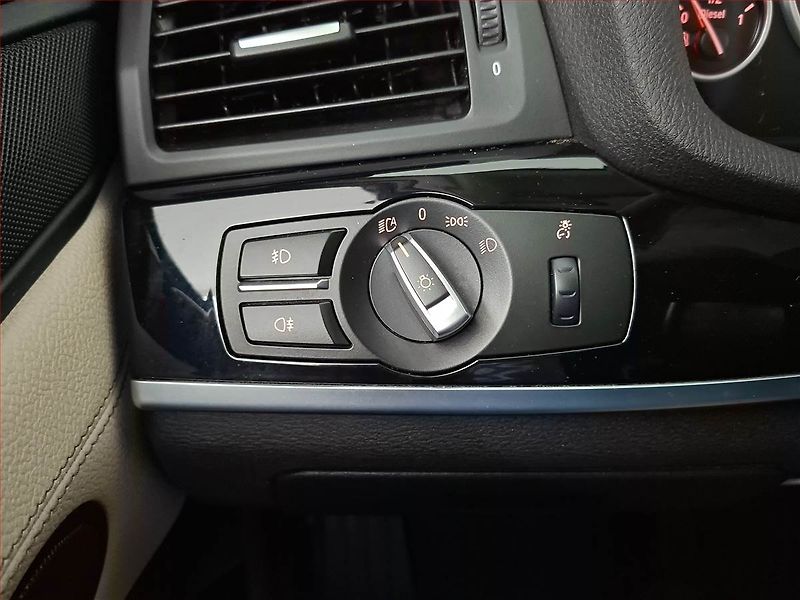 BMW X3 (2016) xDrive20d, 4X4, Automat - fotka 22 z 24