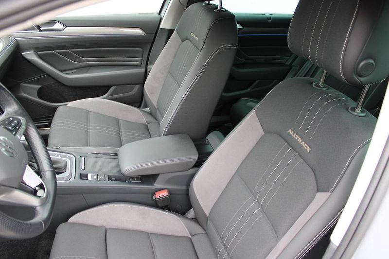 Volkswagen Passat (2022) 2.0 TDI DSG 147kW WEBASTO - fotka 6 z 35