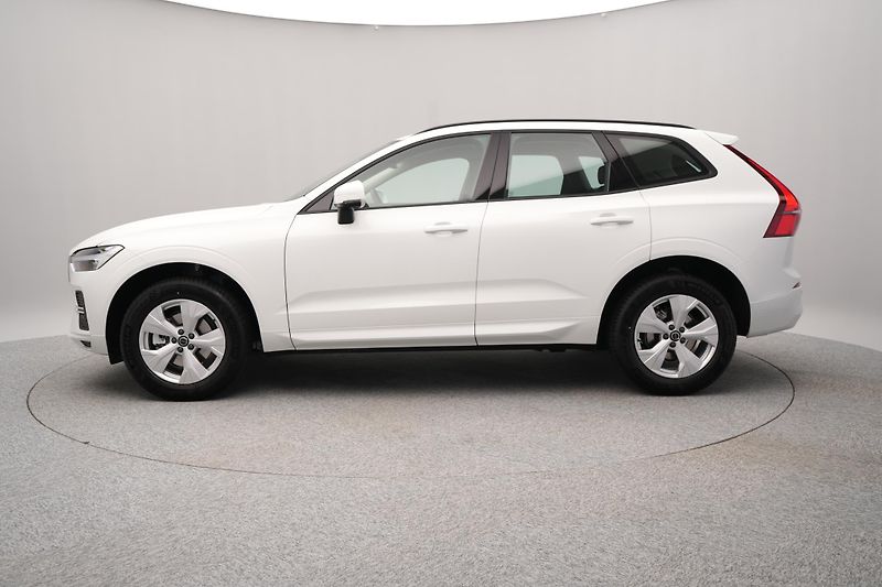 Volvo XC60 (2026)  B5 AWD AUT ESSENTIAL - fotka 8 z 20