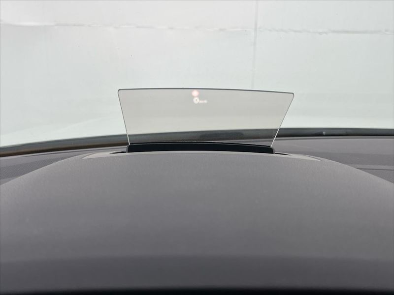 Volkswagen Tiguan 2,0 TDi 147 kW 7DSG 4MOTION EL - fotka 28 z 32