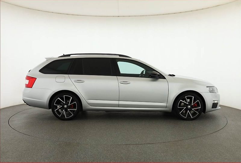 Škoda Octavia (2015) RS 2.0 TDI, Automat, Kůže - fotka 6 z 20