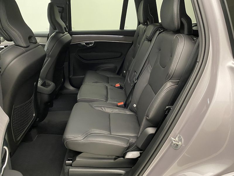 Volvo XC90 (2026) B5 AWD AUT BRIGHT PLUS 7míst - fotka 6 z 73