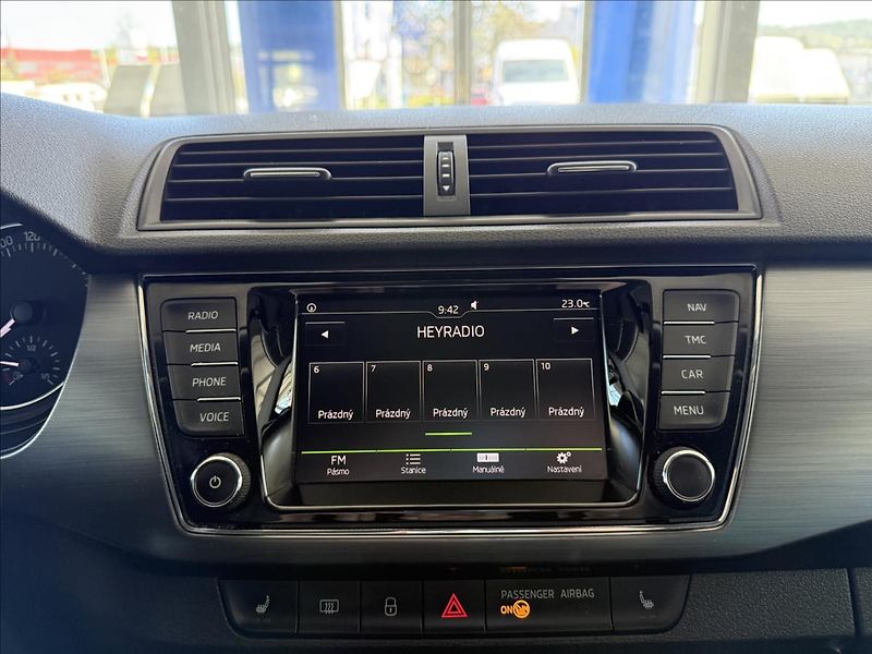 Škoda Fabia 1,2   TSI,JOY,1.MAJ,SERVISKA - fotka 17 z 26
