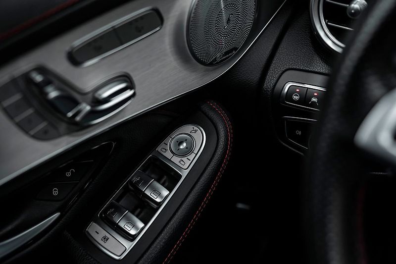 Mercedes-Benz GLC - fotka 20 z 23