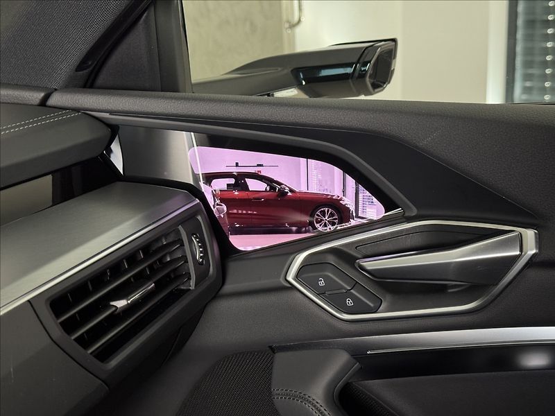 Audi e-tron S-Line Digital LED Záruka - fotka 43 z 49
