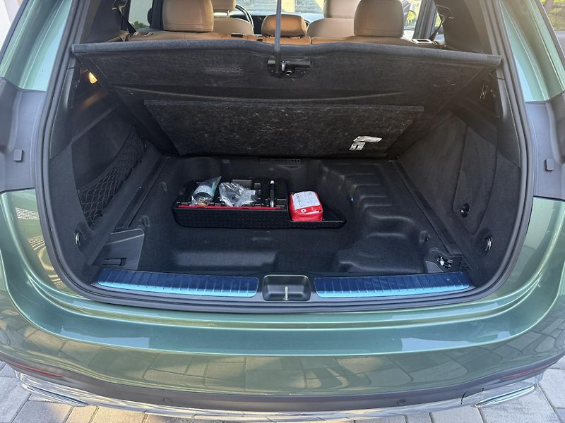 Mercedes-Benz GLE (2025) 450d 4MATIC Edition 140 Years - fotka 15 z 20