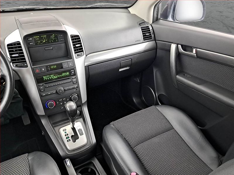 Chevrolet Captiva (2009) 2.0 D, 4X4, Automat, Tempomat - fotka 8 z 17